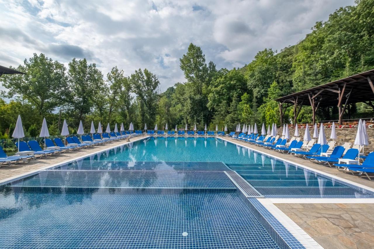 Park Hotel Asenevtsi ヴェリコ・タルノヴォ エクステリア 写真