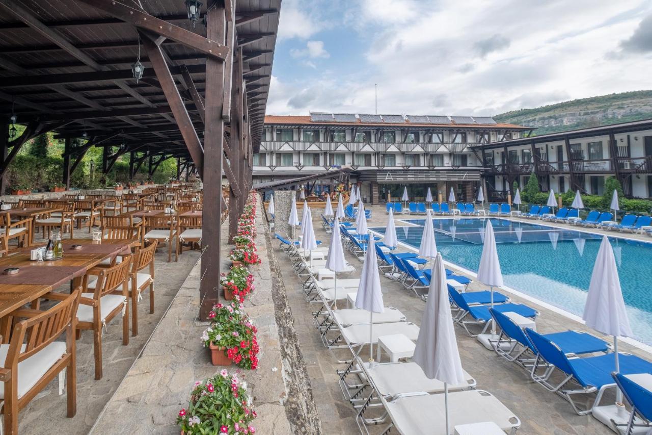 Park Hotel Asenevtsi ヴェリコ・タルノヴォ エクステリア 写真
