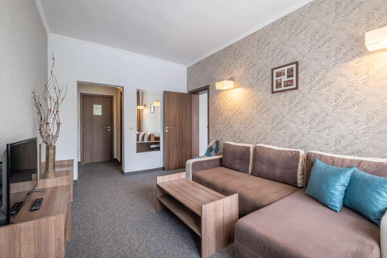 Park Hotel Asenevtsi ヴェリコ・タルノヴォ エクステリア 写真
