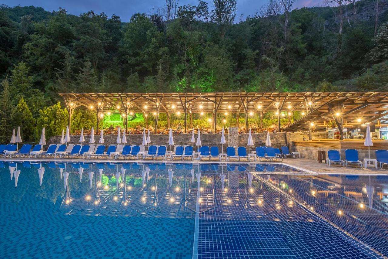 Park Hotel Asenevtsi ヴェリコ・タルノヴォ エクステリア 写真