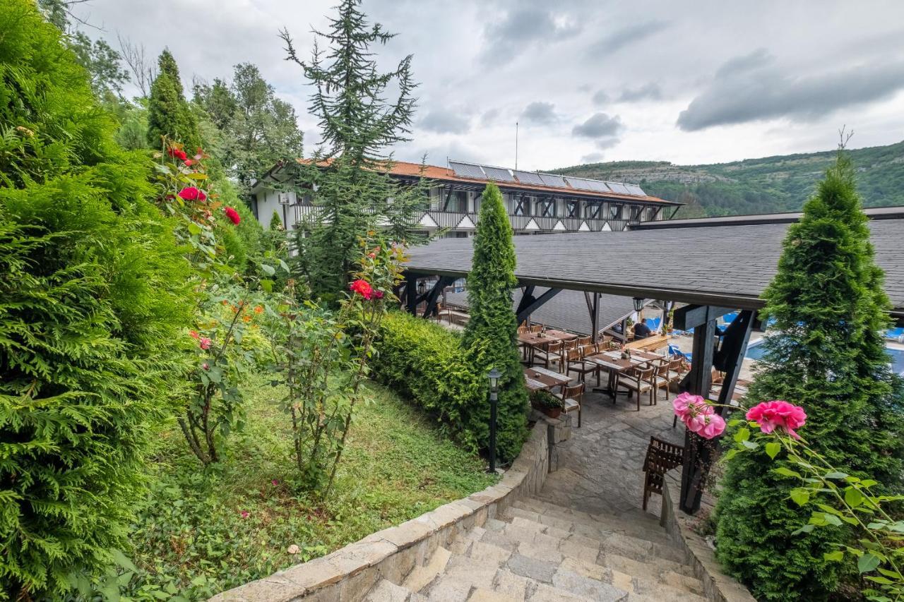 Park Hotel Asenevtsi ヴェリコ・タルノヴォ エクステリア 写真